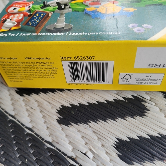 LEGO Animal Crossing Set - Yellow, Green, and Purple - Picture 4 of 7